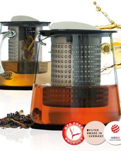 A Finum® TEA CONTROL™ 0.8 L tea maker, black, with built-in brew control for clean, customizable tea infusion.