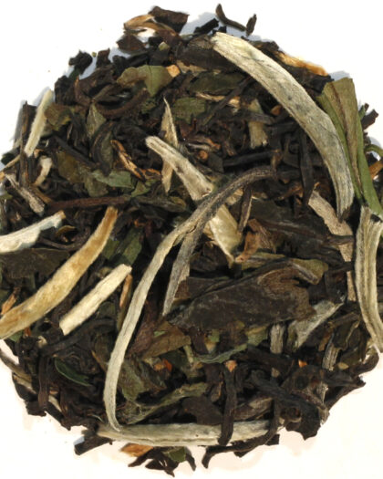 Bulk 1 lb bag of Yukon Quest 1000 Mile loose leaf black tea from Sipping Streams Tea Company. A strong, malty black tea honoring the spirit of the Yukon Quest.